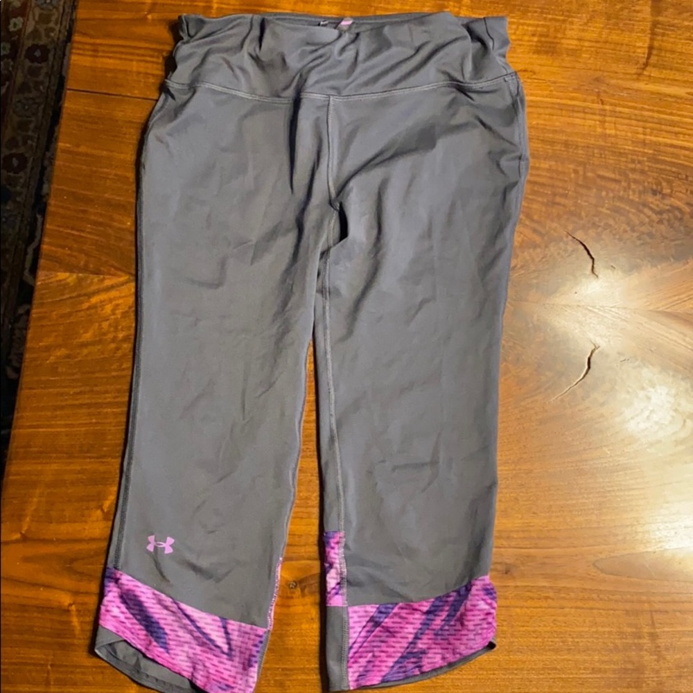 Women’s size Small Under Armour pants